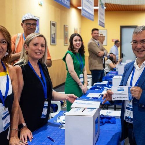 Luís Menor obtén o apoio do 93,74 % dos compromisarios para dirixir o Partido Popular de Ourense