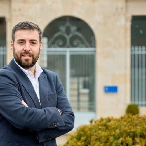 “En Balneario estamos sacando matrícula de honra na integración dos refuxiados”