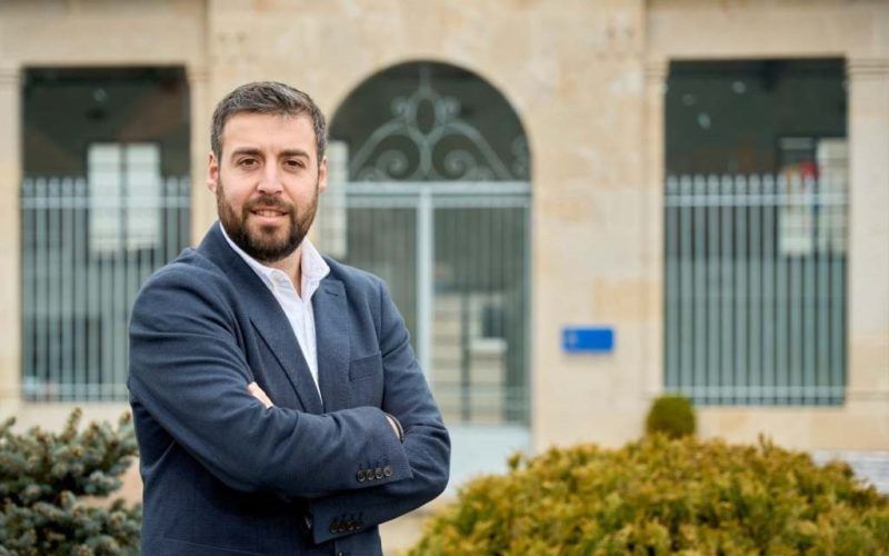“En Balneario estamos sacando matrícula de honra na integración dos refuxiados”