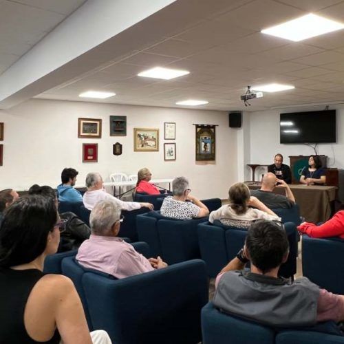 O Ateneo Amado Garra pide o apoio de asociacións e partidos para defender o Centro Cívico de Ponteareas