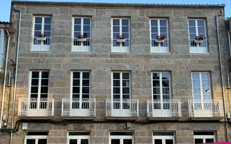 BNG: “Ponteareas perdeu case 300.000€ polo cambio de uso do Centro Cívico”