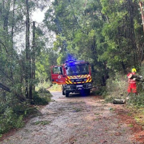 Bombeiros de Ponteareas atenden máis de 100 servizos polo paso do furacán Kirk