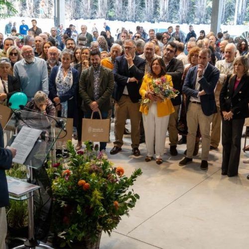 Tui reinaugura a súa Praza de Abastos