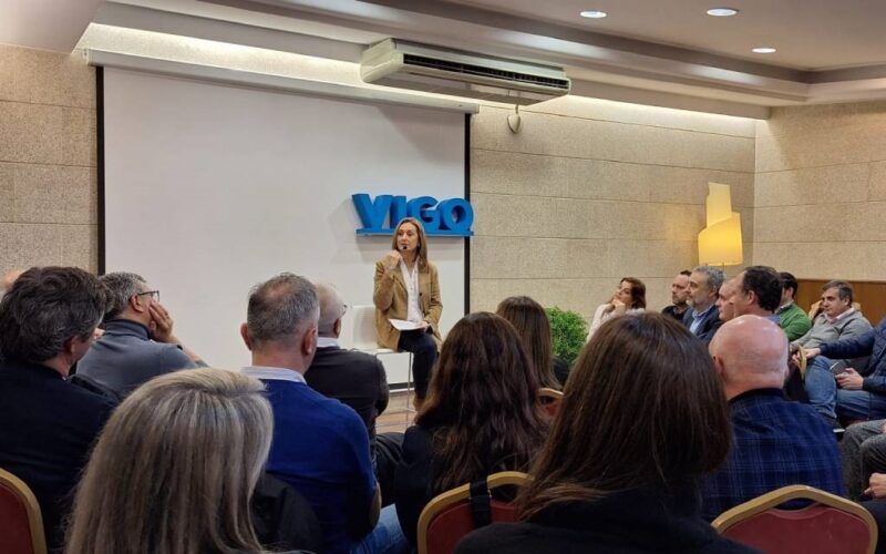 “O inimigo non está aquí dentro senón aí fora”