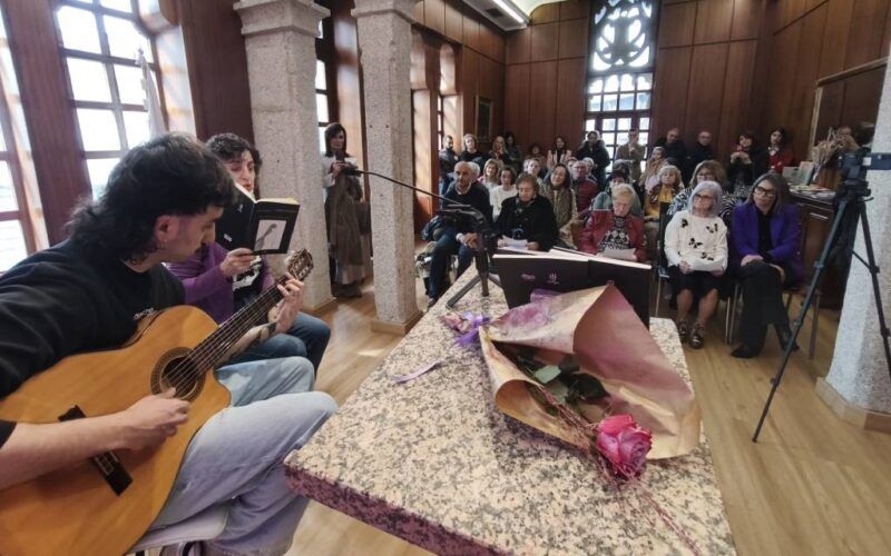 Un 8M no Porriño para recoñecer as súas mulleres