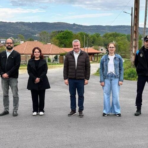 A Cañiza mellora as pistas municipais