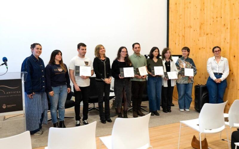 “Emerxe Artistea” recrea unha nova forma de “vivir Ponteareas”