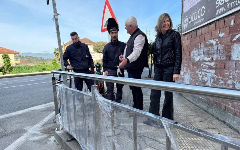 Seguridade peonil entre a Avenida Castelao e a rúa Braña