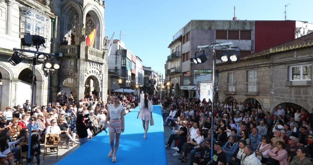 A moda e a música consolidan o éxito do III Fashion Weekend no Porriño