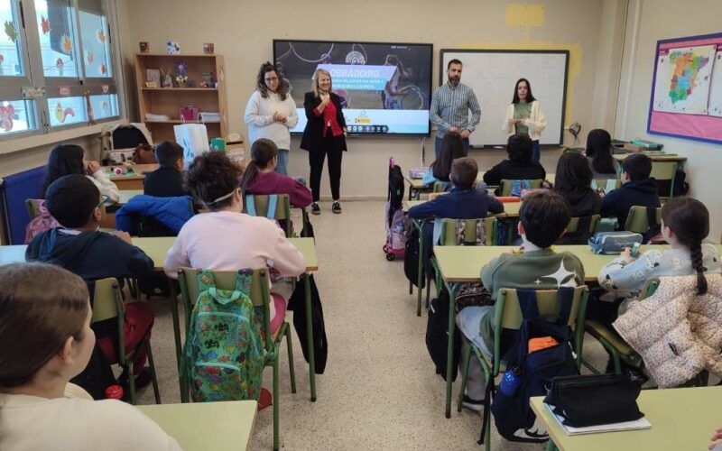 Salceda aposta pola educación afectivo-sexual