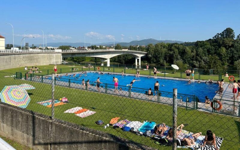 Salvaterra abre a piscina municipal a partir deste 28 de xuño