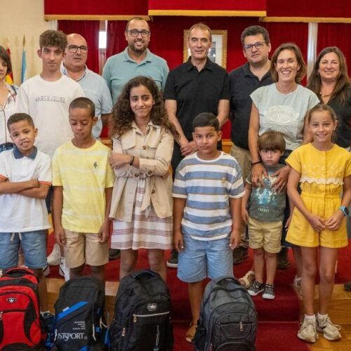 Tui e Mos renovan o seu compromiso cos nenos refuxiados saharauís
