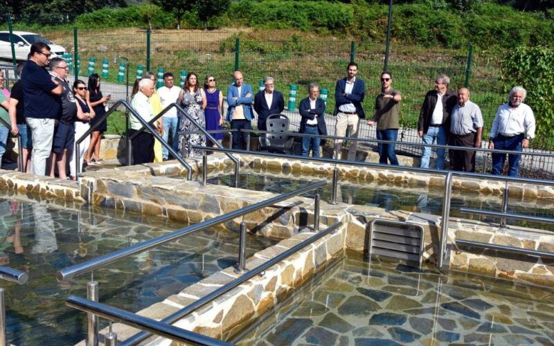Primeira piscina termal ao aire libre adaptada en Punxin