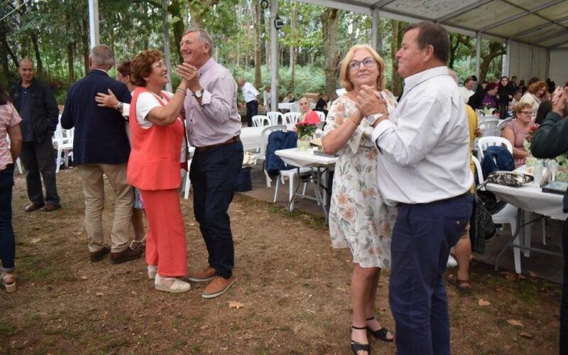 O amor non ten idade en Mos