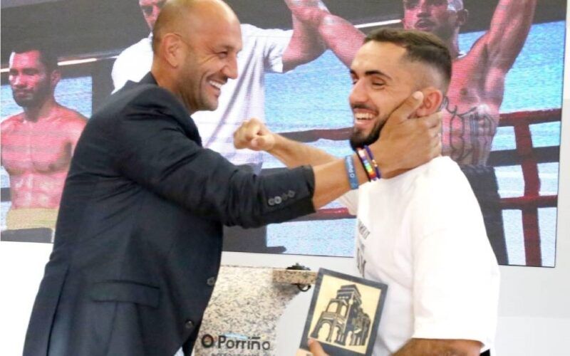 O boxeador porriñés Álex “Coraje” Castro, campión de España na categoría neoprofesional