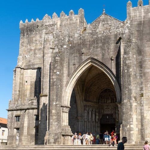 Os Reis e o presidente de Portugal presiden o Comité de Honra do 800 aniversario da Catedral de Tui