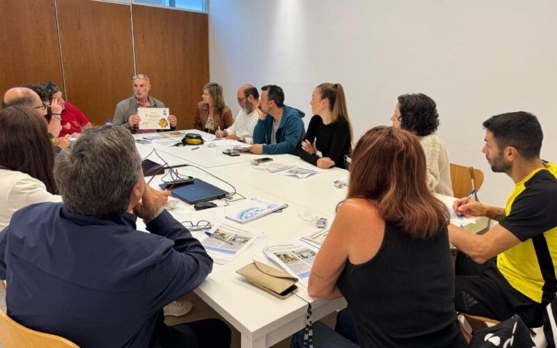 Aprendizaxe e actividades lúdicas van da man en Ponteareas