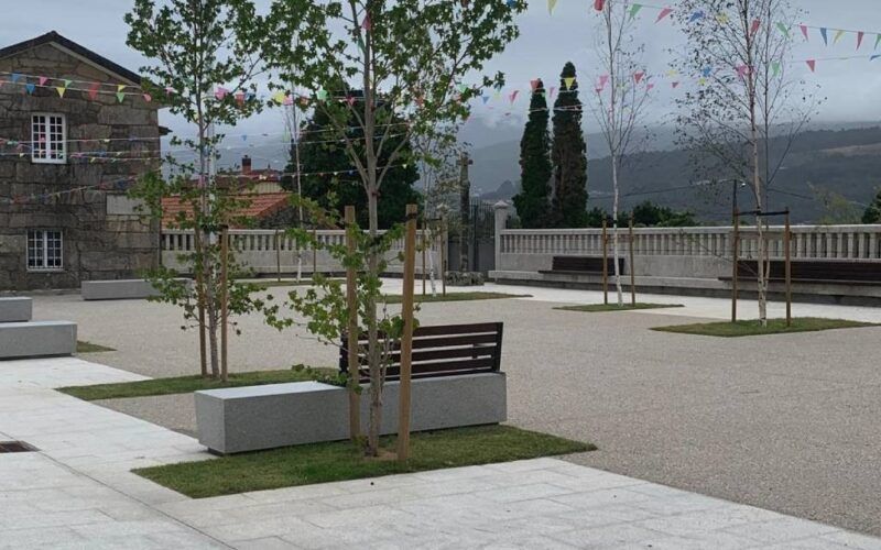 Mobilidade peonil na Igrexa de San Xoán de Barcela