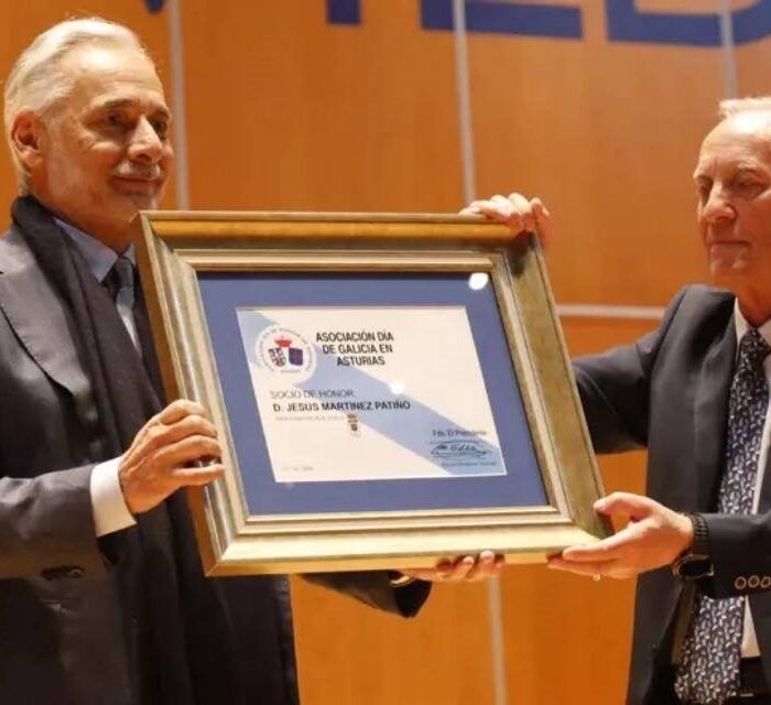 Jesús Martínez é distinguido pola Asociación Galicia en Asturias