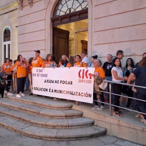 As traballadoras do SAF “non pararán” ata que a empresa Óbolo “marche de Ponteareas”