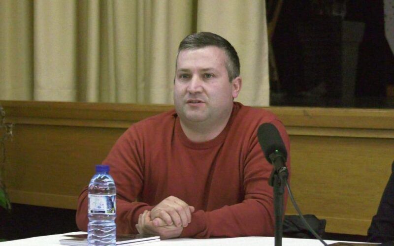 “Alfonso Pexegueiro é o escritor que iniciou a renovación da poesía galega na Transición”