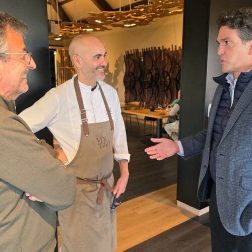 A Xunta de Galicia felicita ao cociñeiro Rafa Centeno e ao equipo do restaurante ‘Vértigo’