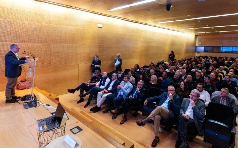 Xornada técnica en Ourense sobre prevención e intervención en incendios forestais