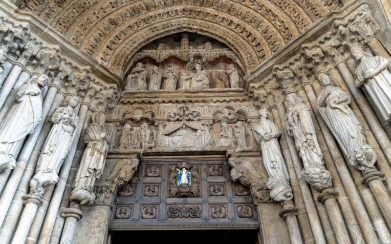 Os Reis e o presidente portugués entran no Comité de Honra do 800 aniversario da Catedral de Tui
