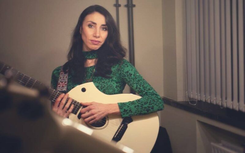 Tui coas mulleres de Gaza este 25N