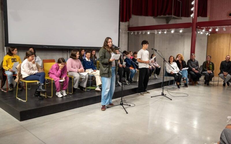 Pleno municipal infantil en Tui