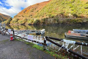 O embarcadoido de Paradela no río Sil, en situación lamentable