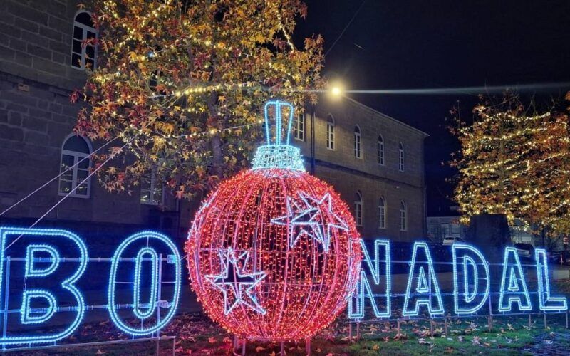 Un Nadal de luz, cor e tradición