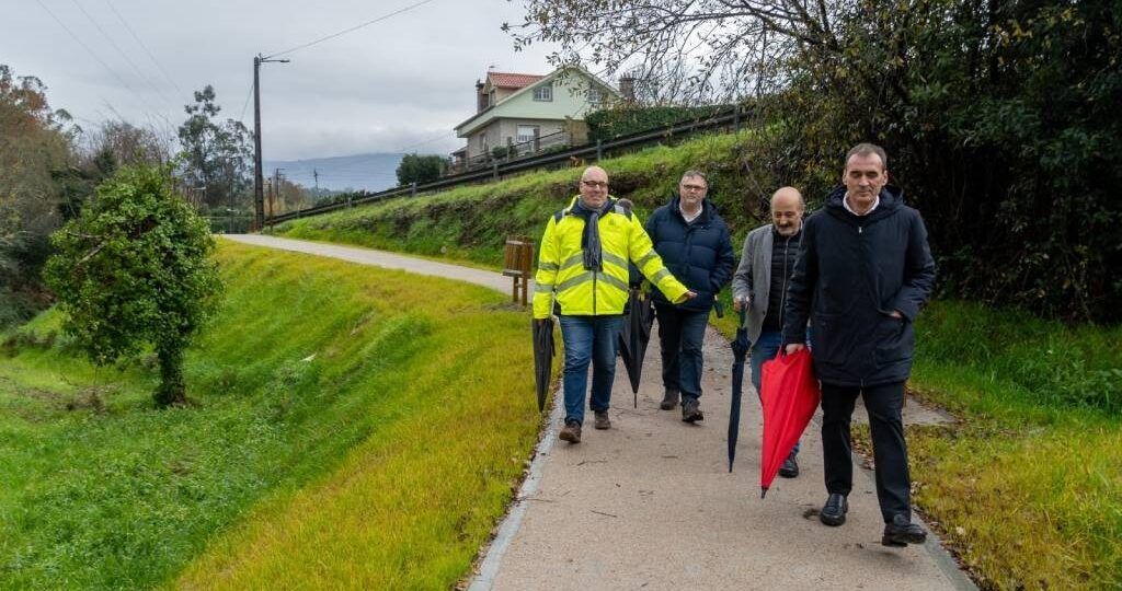 Tui recupera a senda do río Caselas