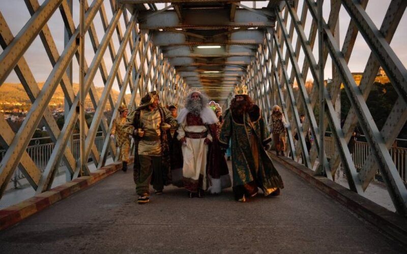 A ilusión ‘reina’ nas Cabalgatas de Reis