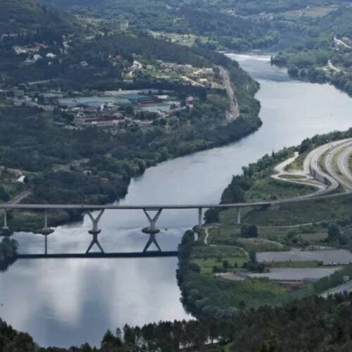A autoestrada Dozón-Ourense (AG-53) está cortada ata o venres día 27