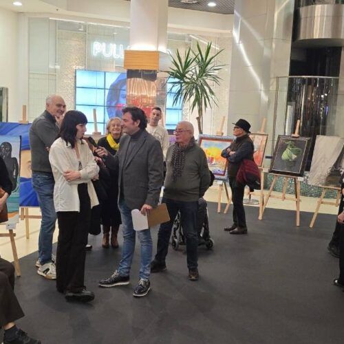 Dez artistas ourensáns expoñen en Ponte Vella