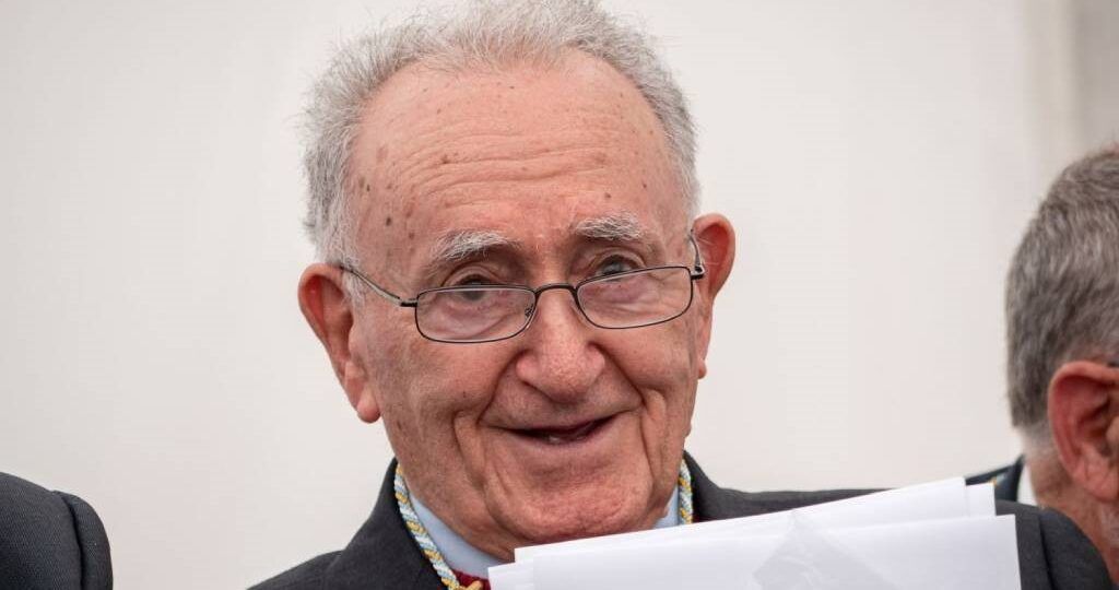 Adeus a don Xesús Alonso Montero