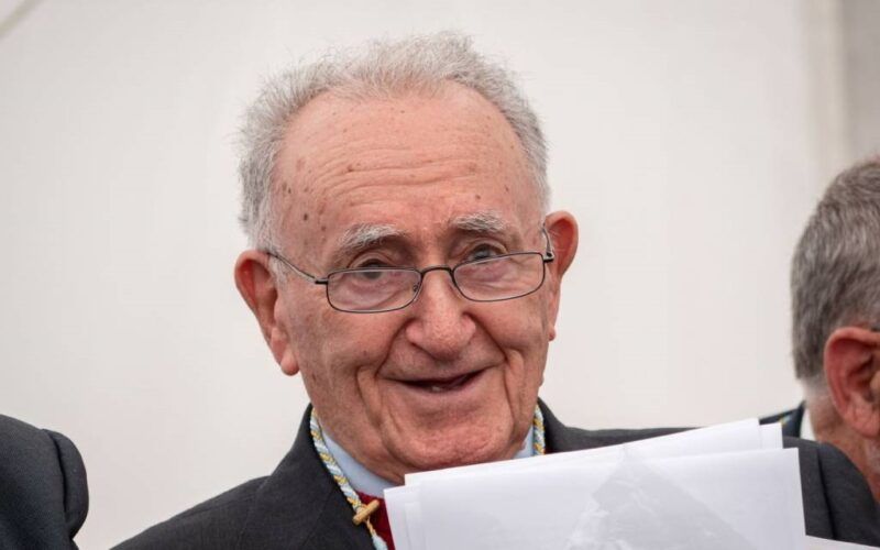 Adeus a don Xesús Alonso Montero