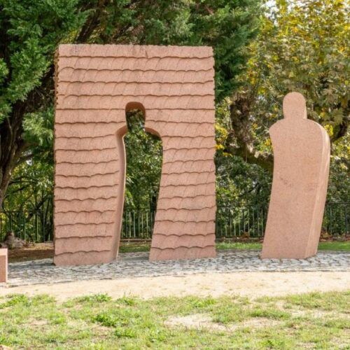 Tui dignifica a 137 represaliados pola ditadura