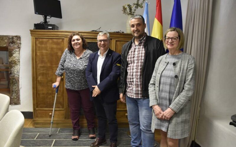 Asteaval achegase a entidades sociais e institucións