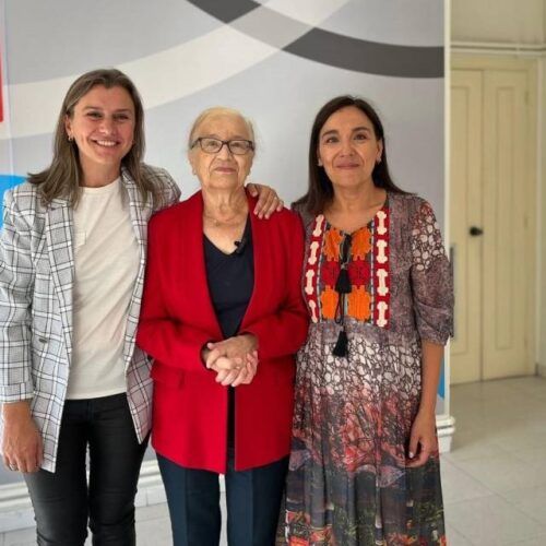 O PSdeG de Ourense, satisfeito pola entrega da Medalla do Parlamento á socialista María Antonia Yañez