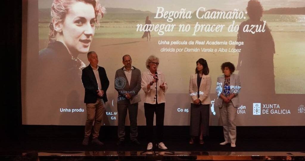“Begoña Caamaño: navegar no pracer do azul”