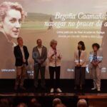 “Begoña Caamaño: navegar no pracer do azul”