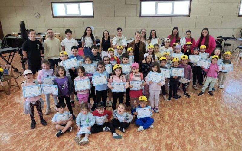 Unha Semana Santa de campamento e música en Salceda