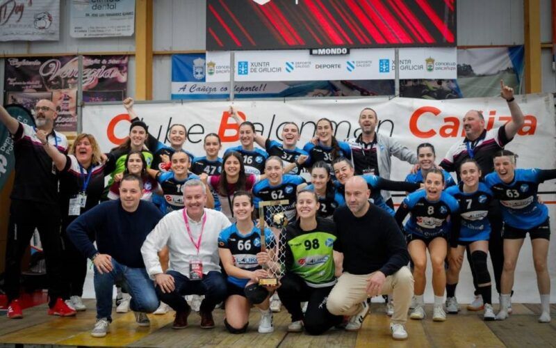 O balonmán feminino disputou na Caniza o ascenso á División de Honra