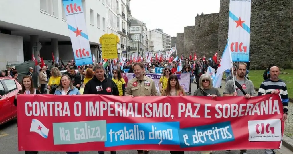 Un 1º de maio con moitas “bandeiras” de loita