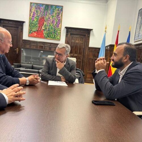 A colonia galega en Santo Domingo é de tres mil persoas, trescentas de Ourense