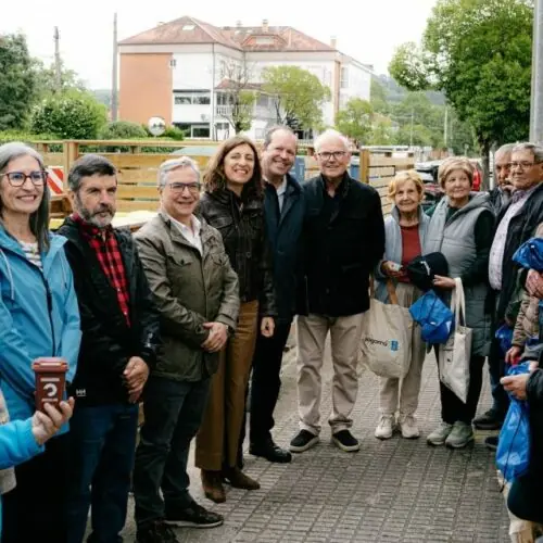Illa de contenedores no Pereiro de Aguiar