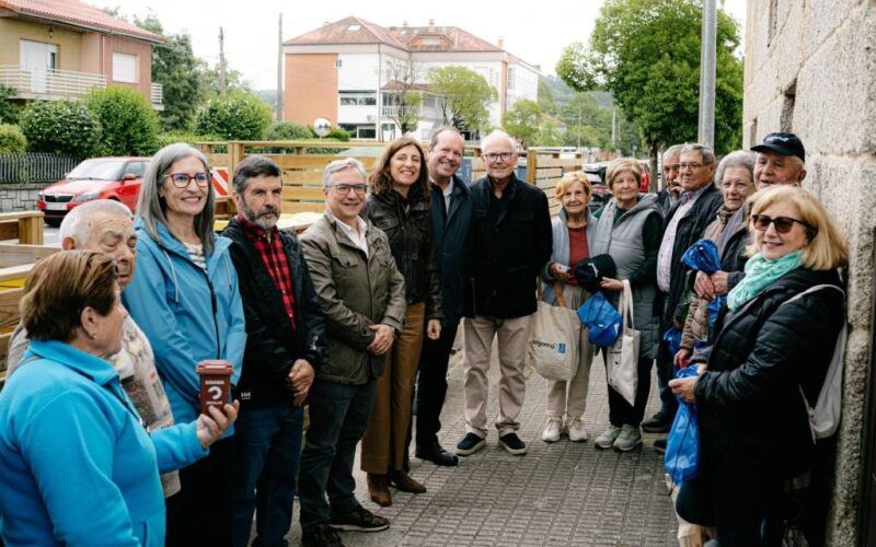 Illa de contenedores no Pereiro de Aguiar