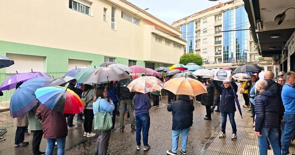 Malestar da Plataforma Cidadá Demolición Non ante o derrube da escola infantil de Ponteareas